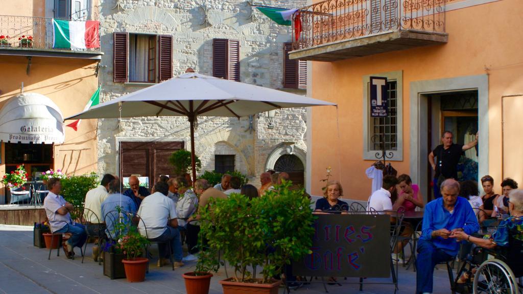 L'Ariete Guest House Montone  Eksteriør bilde